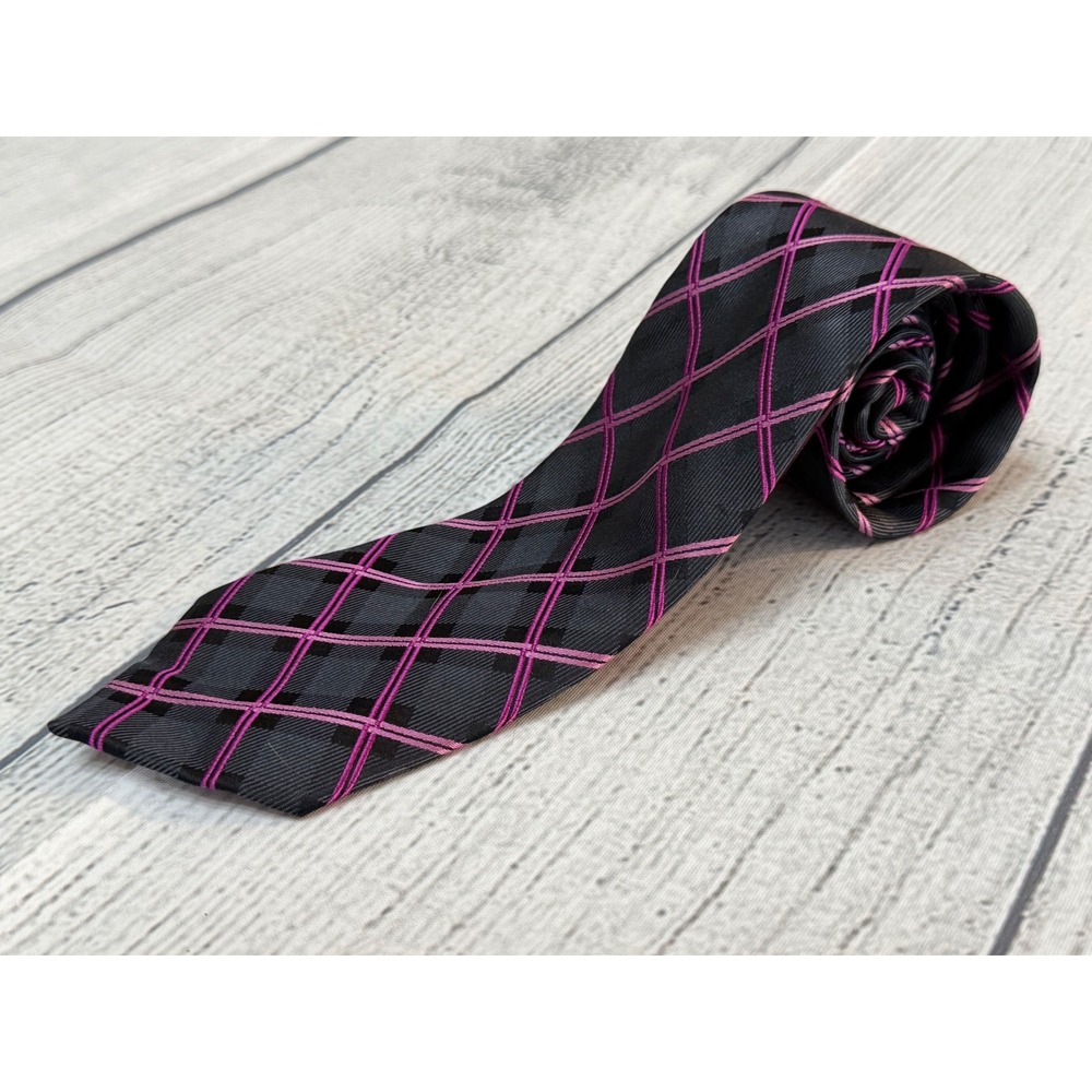 Geoffrey Beene Mens Silk Necktie Grey Black Pink Plaid Geometric Handmade Tie